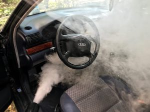 Устранение неприятных запахов в авто